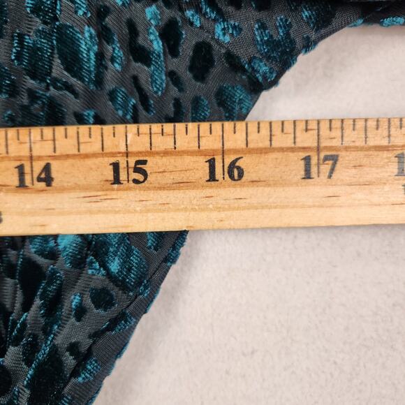 Calvin Klein Burnout Velvet Wrap Dress Women’s SZ 2 Dark Green Animal Print - Picture 14 of 16